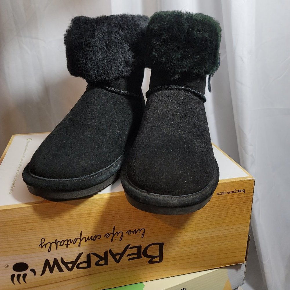 BearPaw Abby Woolblend Lined Suede Black Boot -Like New